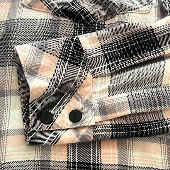 Sanctuary Women’s Boyfriend Plaid Shirt - Picture 7 of 11